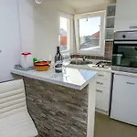 Lidija Apartment *