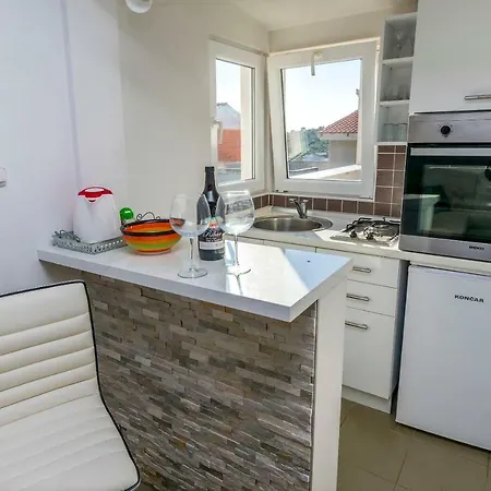 Lidija Apartment *