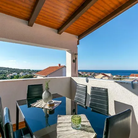 Apartment Lidija