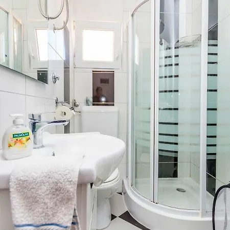 Apartment Lidija Razanj