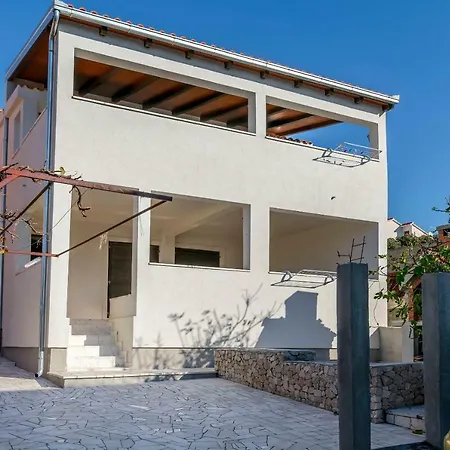 Lidija Apartment Razanj